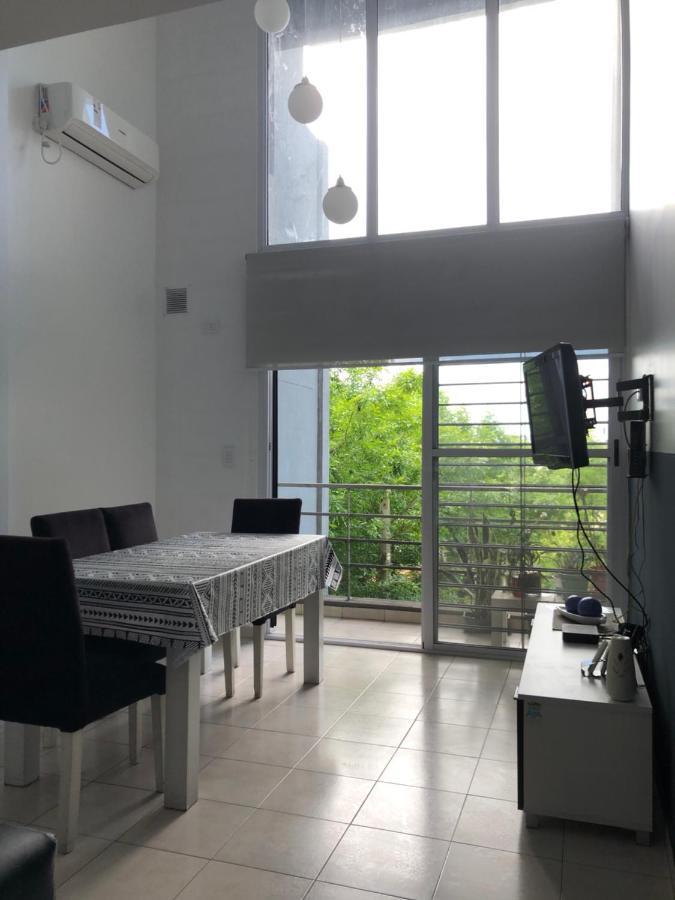 El Depto Tipo Duplex Pleno Centro Incluye Cochera Consultar Servicio De Parking Apartment Monte Grande Bagian luar foto
